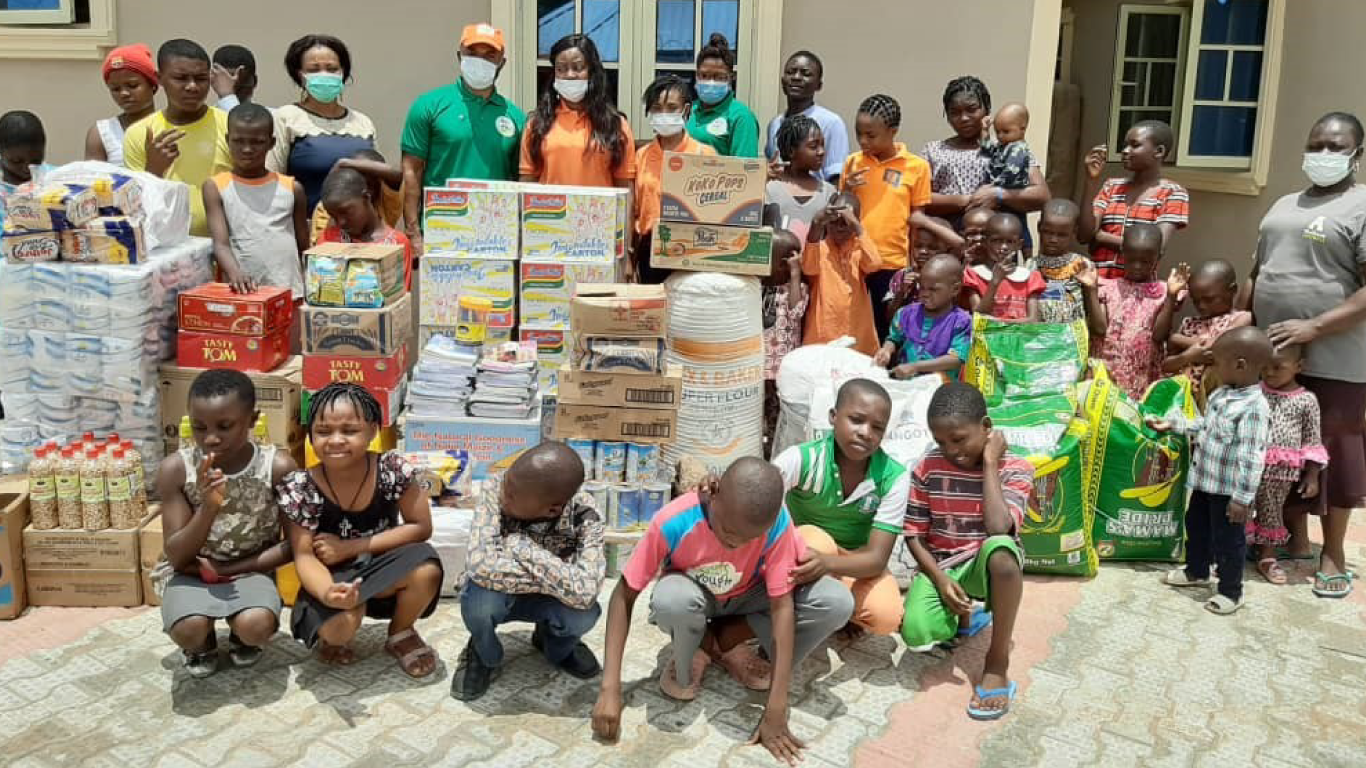 JHF team, the orphanage management and the children during the gift presentation